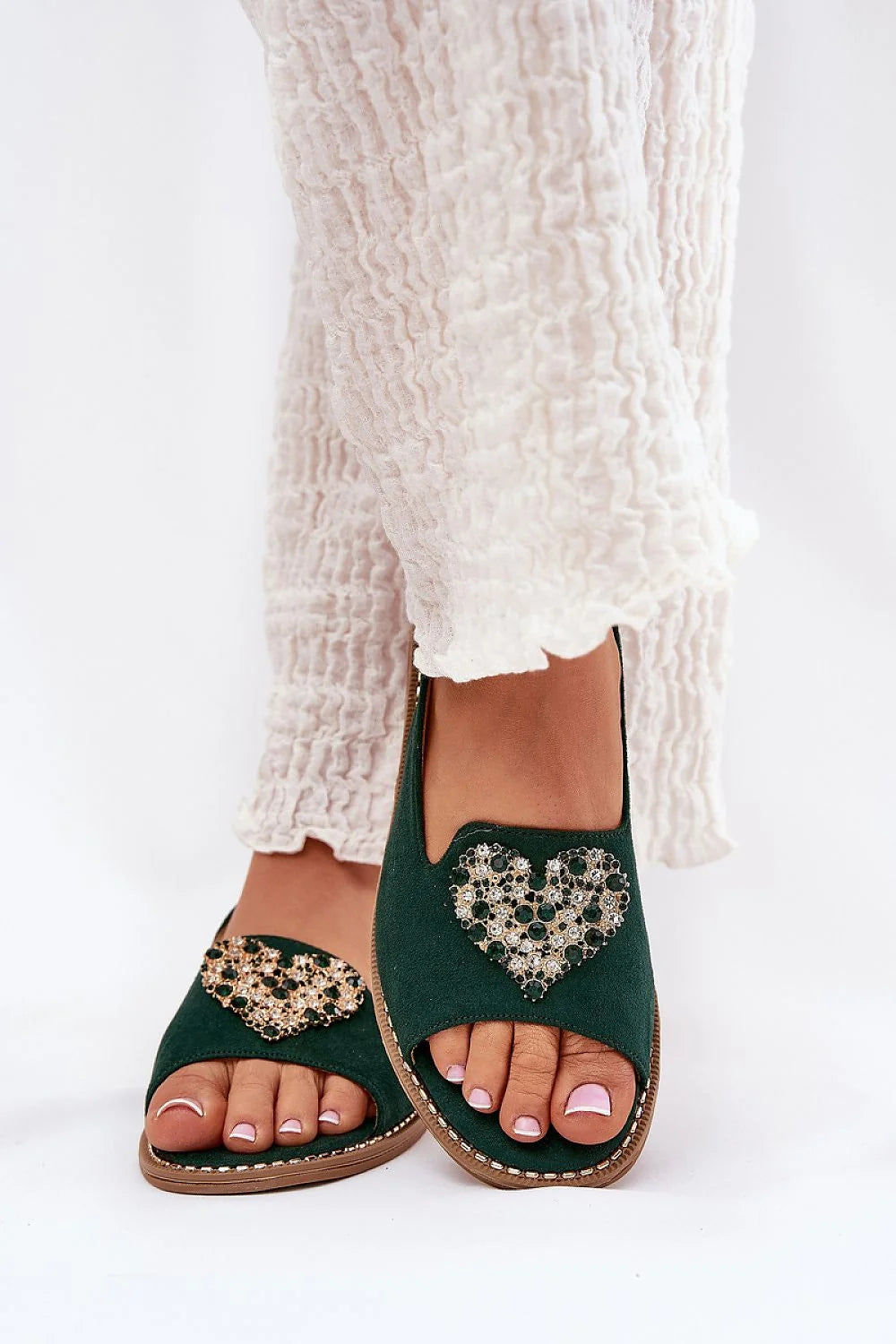 Sandales pour femmes design élégant couleur verte détails ornementaux confort talon plat style estival mariage occasion spéciale