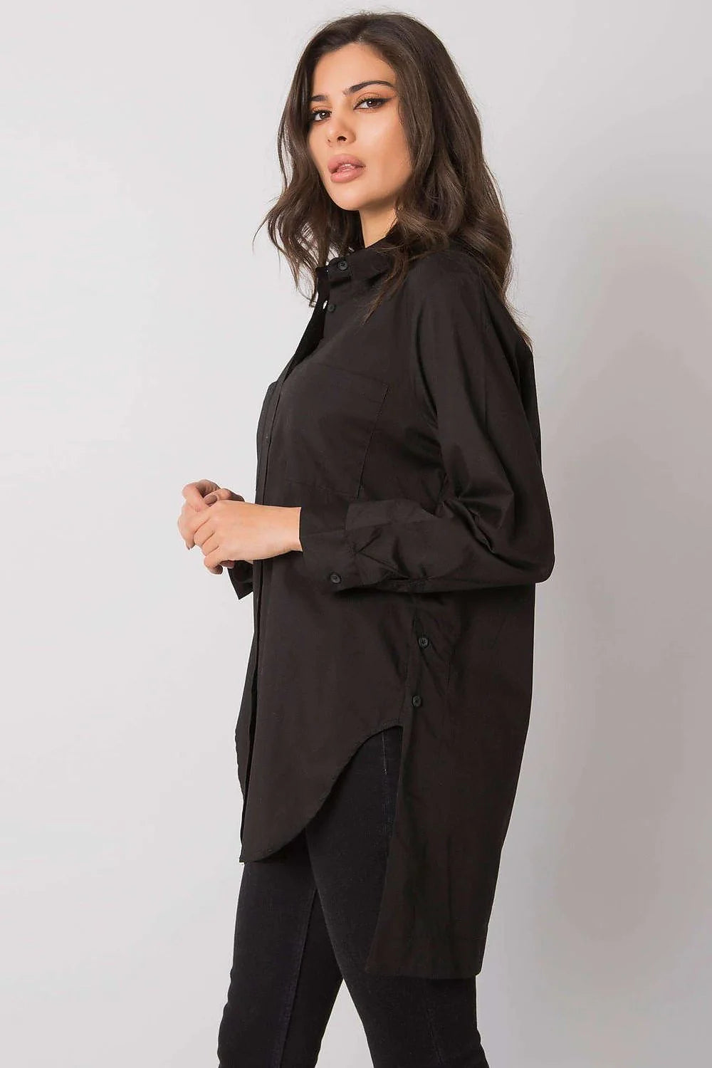 Chemise longue femme en coton élasthanne noire élégante décontractée manches longues col classique ample
