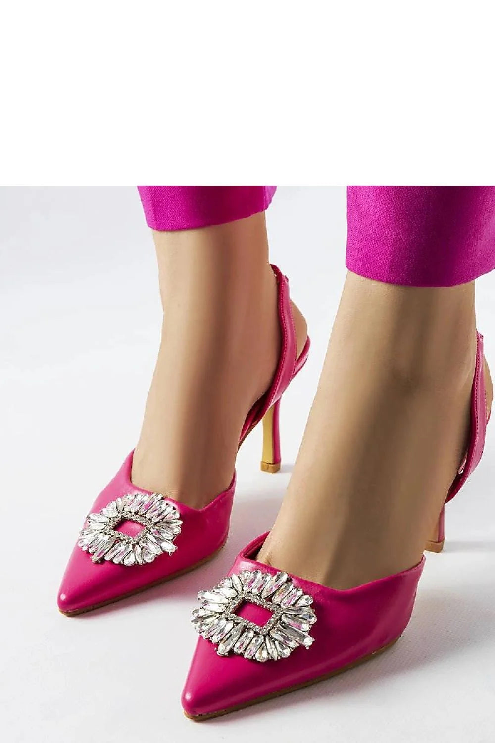 escarpins femme satin fuchsia bout pointu talon aiguille huit centimètres slingback bride arrière large boucle cristaux baguette strass