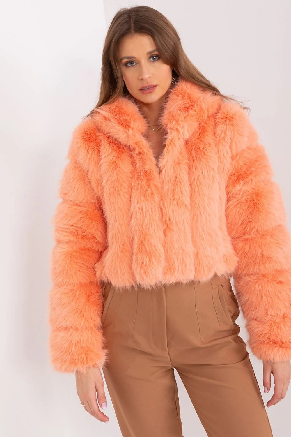 Veste en fausse fourrure pour femme couleur pêche automne/hiver coupe courte carrée manches longues élégance tendance mode