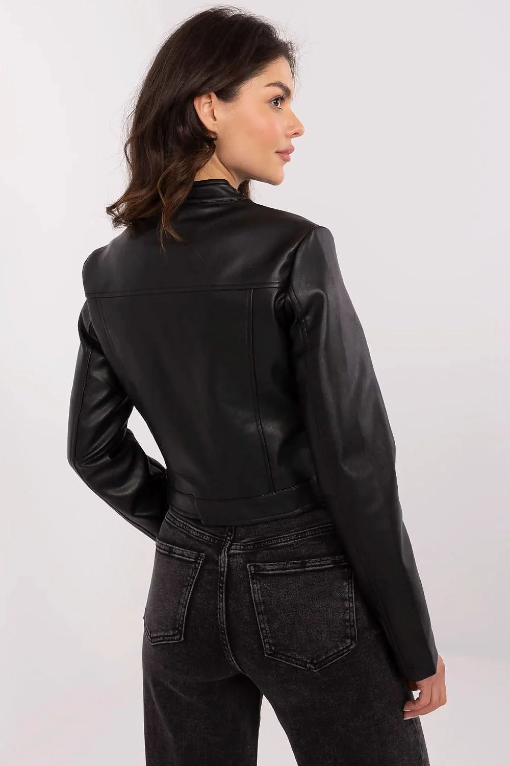 Veste pour femme style motard similicuir noir coupe courte ajustée manches longues fermetures éclair