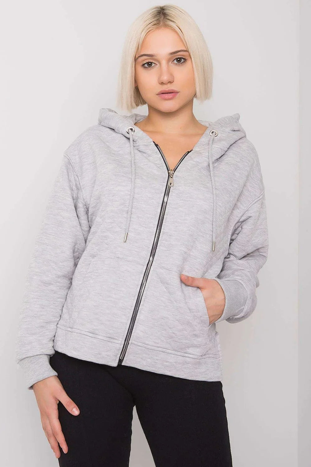 Sweat à capuche matelassé coton vert kaki style décontracté confort chic pour femmes urbaines