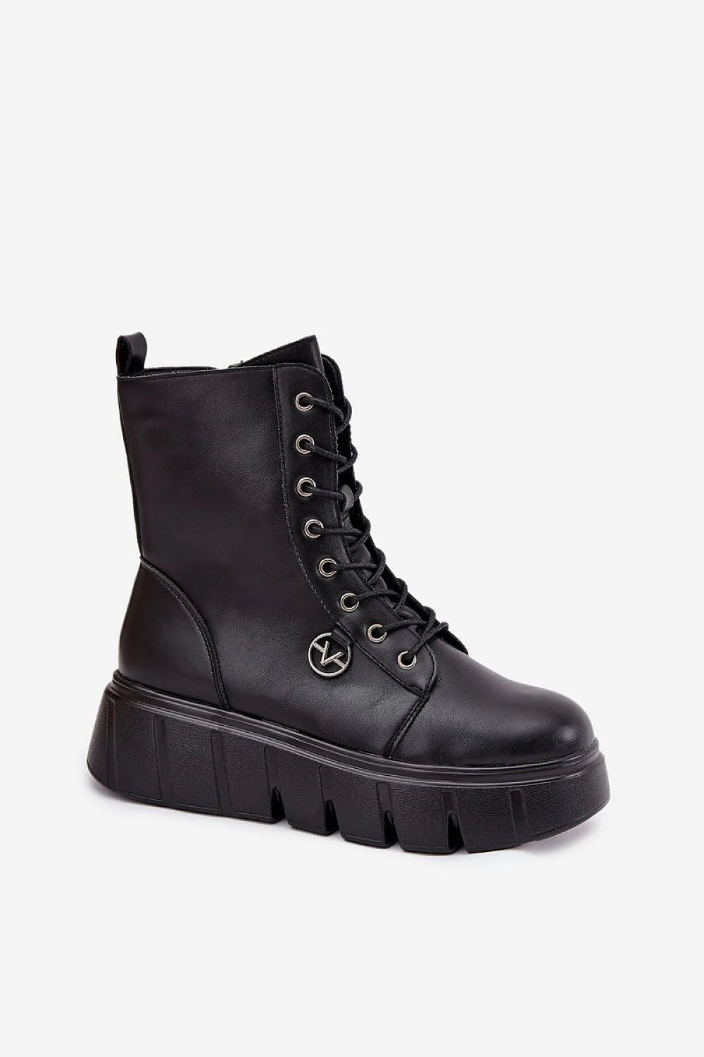 bottines femme cuir écologique noir montantes lacets plateforme massive crantée semelle gomme antidérapante bout rond intérieur doublé maintien