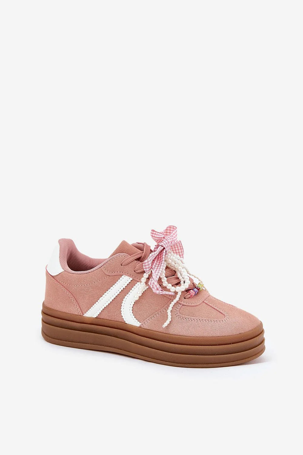 Sneakers femmes design moderne semelle épaisse lacets perlés rose pastel
