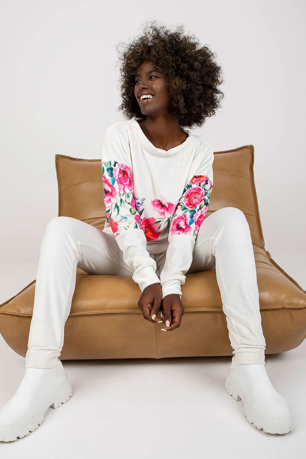 ensemble décontracté femme Rue Paris manches longues motifs floraux multicolores ivoire pantalon ajusté coupe relaxed col rond