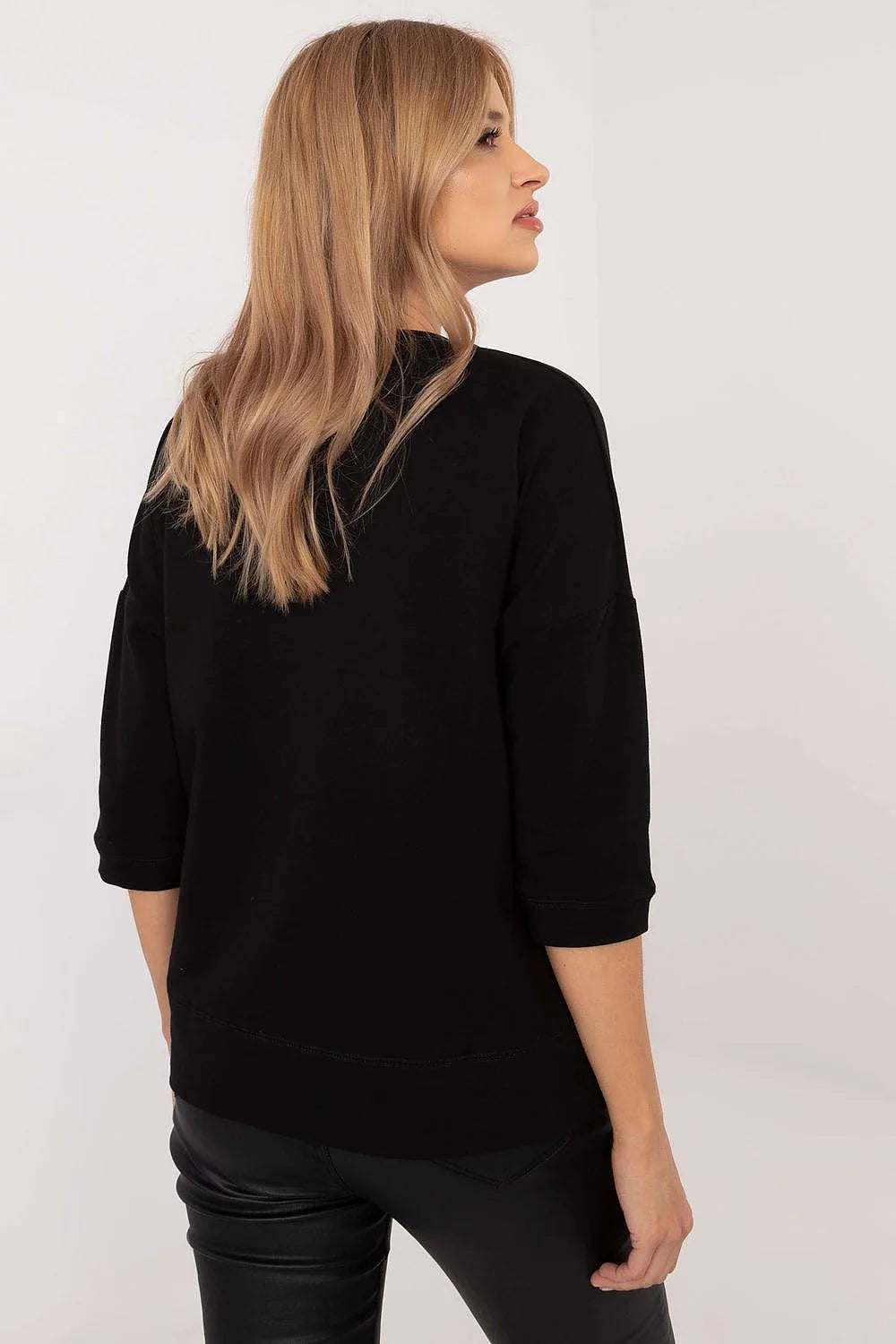 Sweatshirt décontracté pour femme en noir, col rond, manches 3/4, style minimaliste, confortable et polyvalent