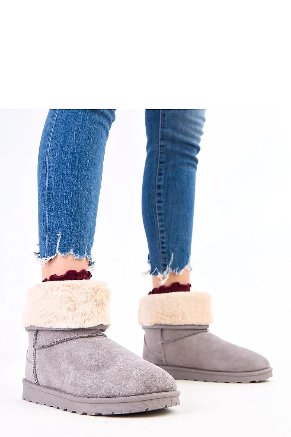 bottines neige femmes suède gris taupe cheville sans lacets fourrure crème sherpa doublure chaude semelle caoutchouc crantée antidérapante plateforme 25mm