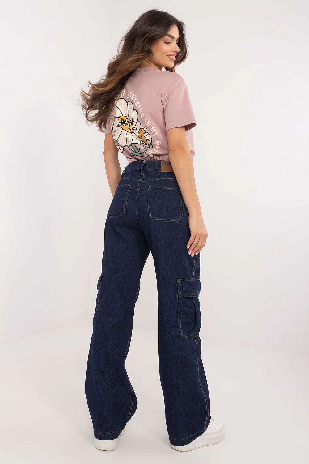 T-shirt graphique Good Morning rose pâle cargo pants bleu foncé set femmes casual urban daily use