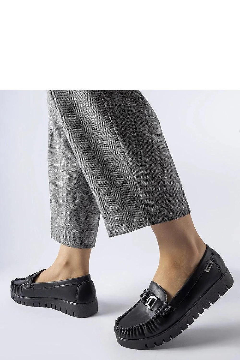 Mocassins Femme Noir Cuir Élégant Design Moderne Talon Bas Été Confortable Décontracté Élégance Intemporelle