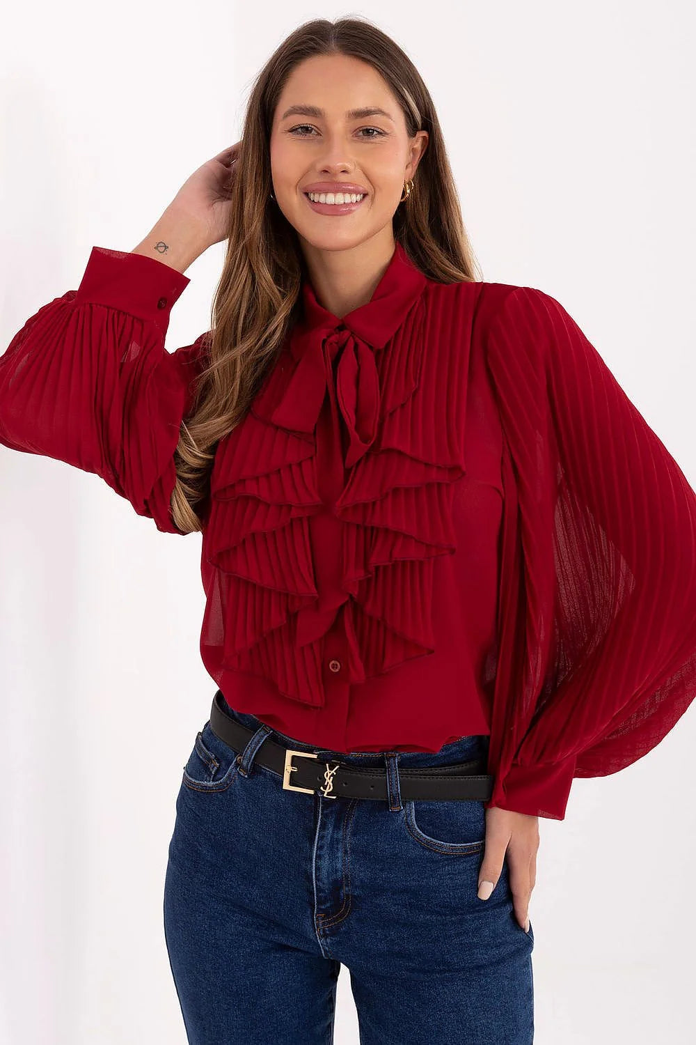 blouse bordeaux mousseline semi transparente chemise lavalliere noeud plissee volants manches longues ballon poignets boutonnes fluide