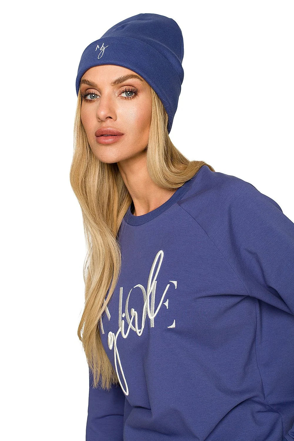 Bonnet Moe en maille stretch côtelée avec broderie dorée, sweat assorti col rond manches longues, ensemble mode femme élégant automne hiver