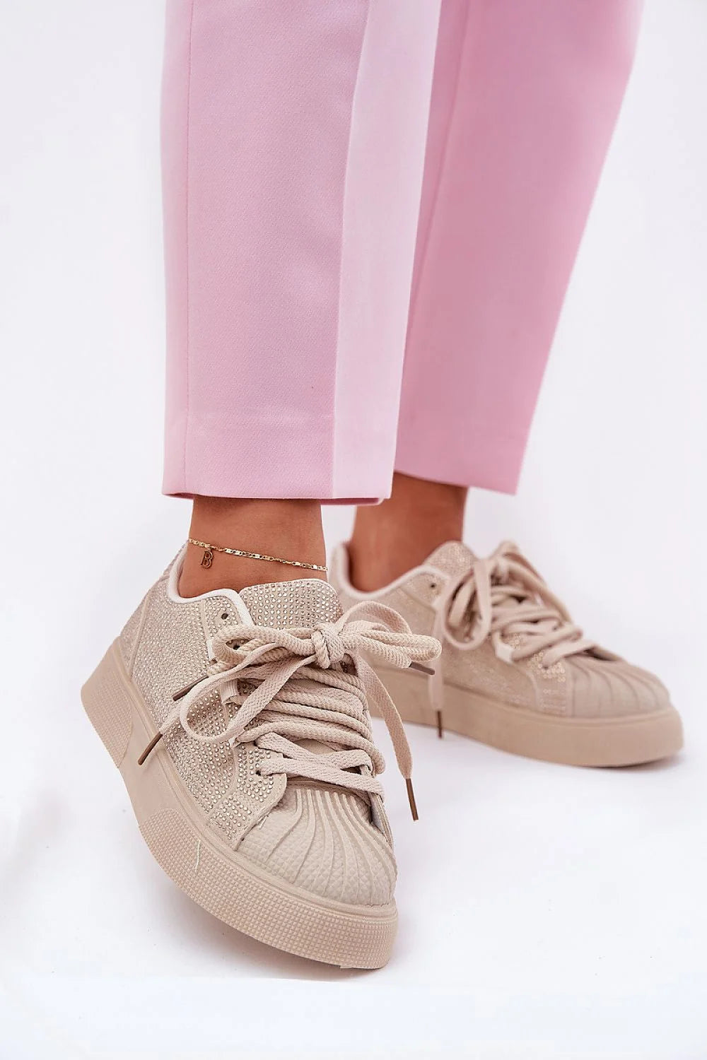 Chaussures de sport Step in style pour femmes, design moderne, beige clair, strass, semelle confortable, plateforme, style quotidien