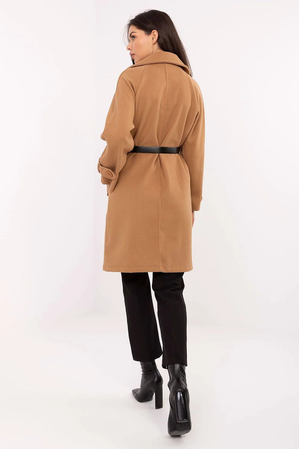 manteau femme mi long camel trench double boutonnage tissu lainé structuré grand col cranté poches italiennes pattes manches ceinture noire