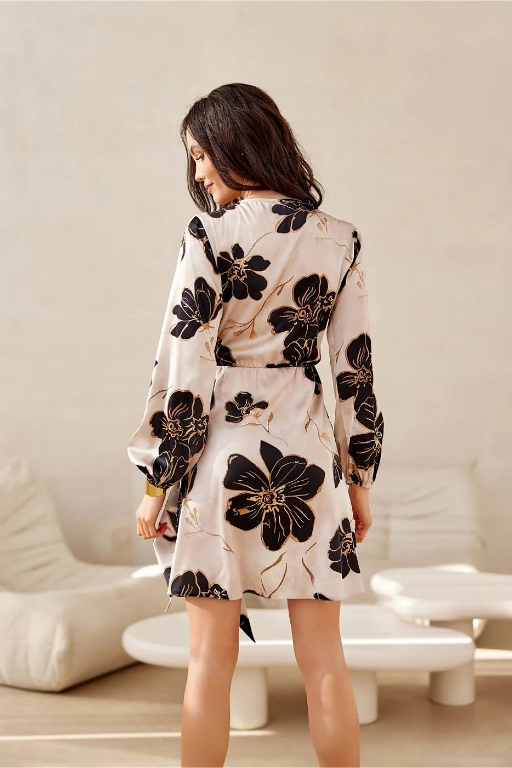 Robe portefeuille féminine imprimé floral manches longues ceinture ajustable polyester crème noir doré