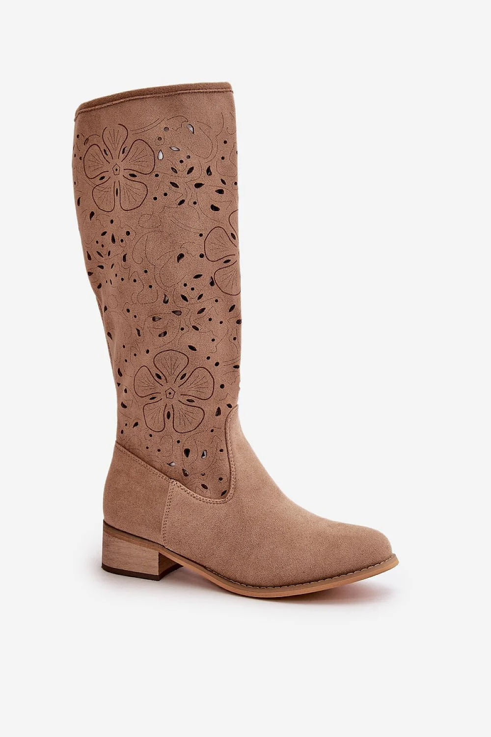 Bottes ajourées en daim floral pour femmes, style bohème, talon bois, beige sable, high cut, confort tout la journée, mode élégante