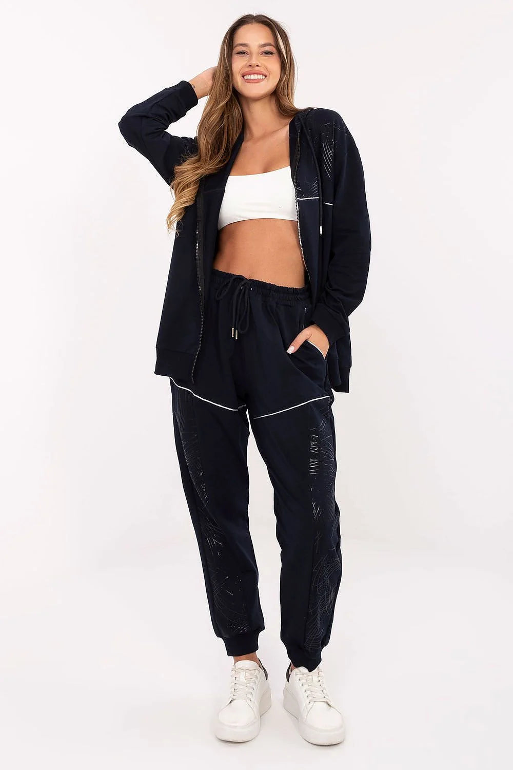 ensemble survêtement femme sweat zippé capuche molleton doux jogger noir coupe décontractée taille haute élastiquée cordon poches latérales chevilles côtelées