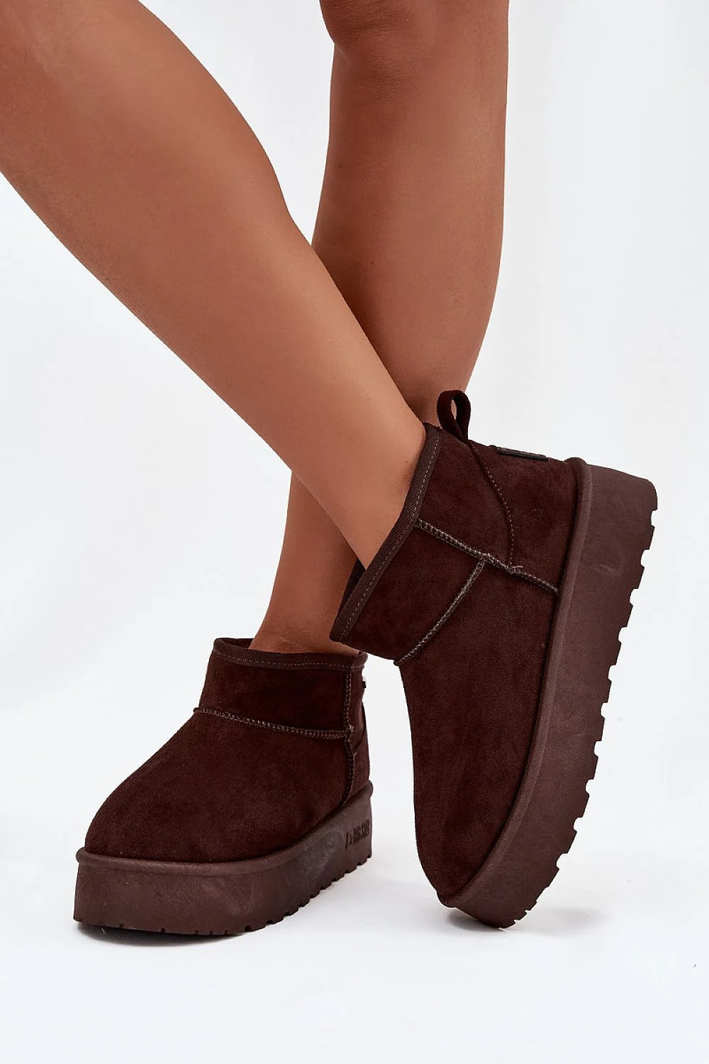 bottes neige femme BigStar cuir suédé écologique doublure fourrure intérieure plateforme crantée 4cm semelle adhérence cheville marron foncé minimaliste confortable