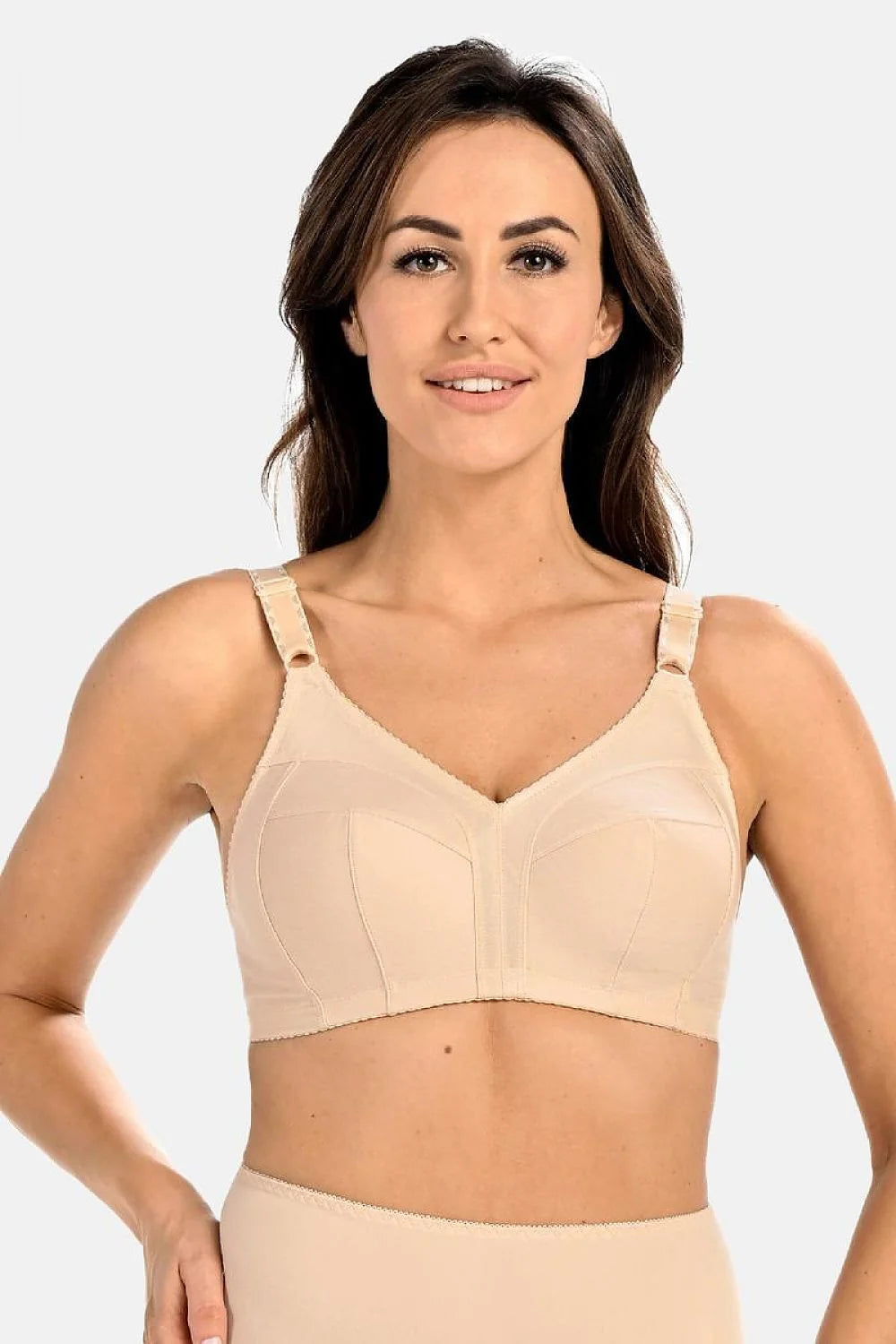 Soutien-gorge sans armature beige Soft Teyli en microfibre douce, bretelles réglables, bonnets structurés, confort optimal pour quotidien et occasions spéciales