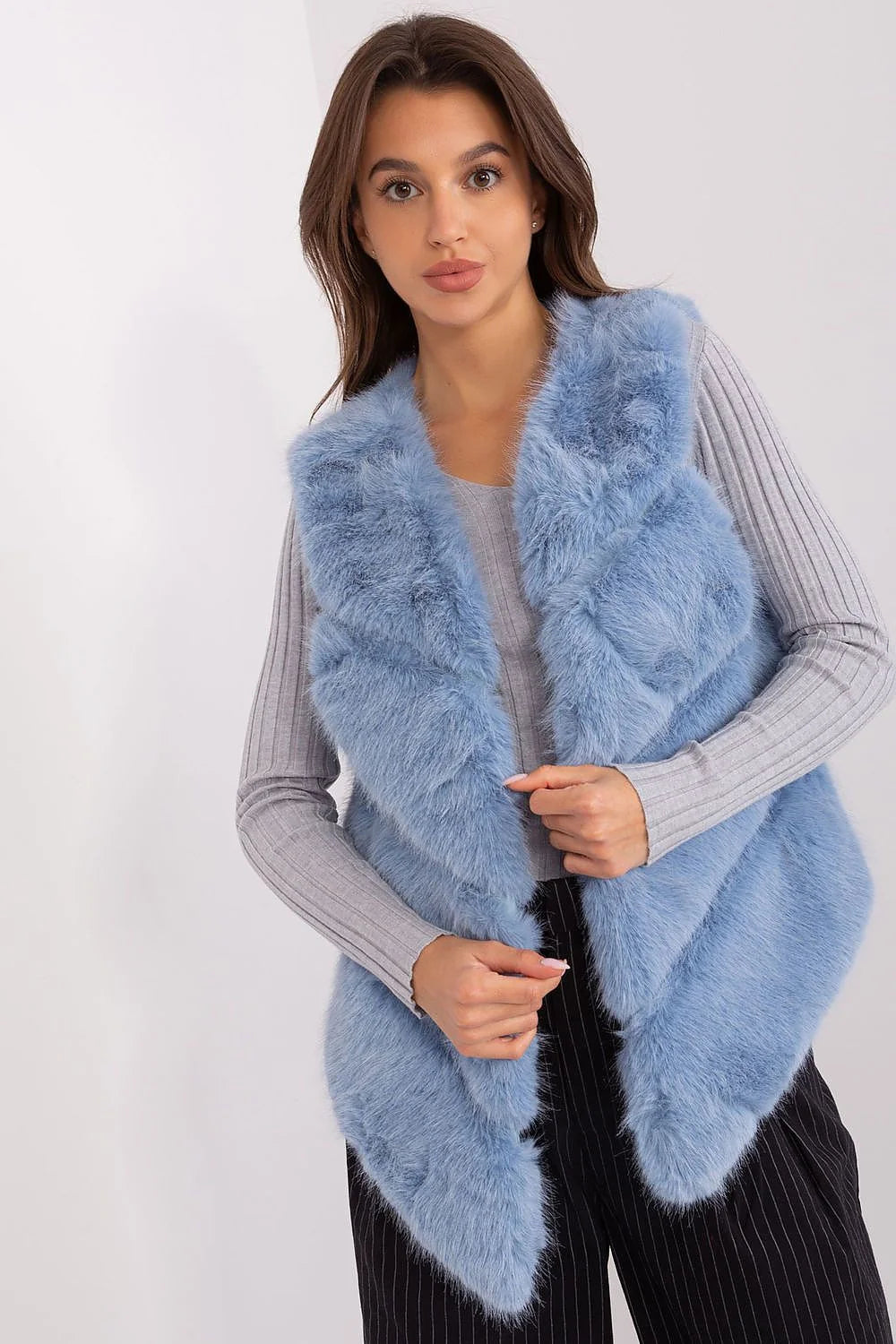 Gilet sans manches pour femmes en fausse fourrure bleu pastel coupe ajustée style moderne élégant doublure intérieure polyester haute qualité
