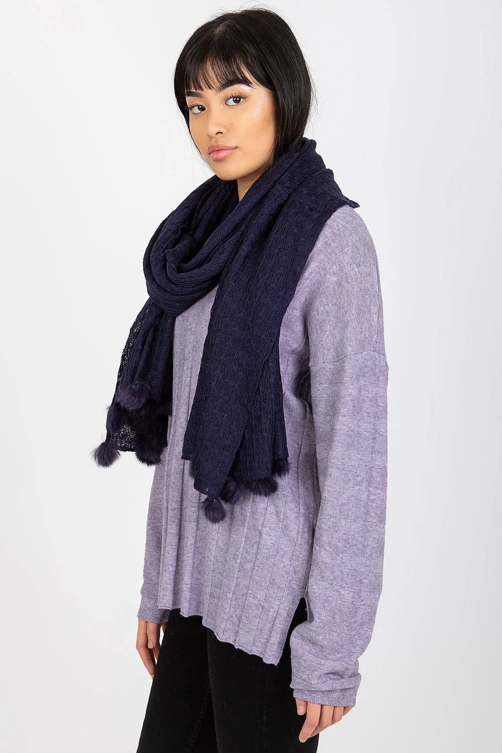 écharpe longue ajourée pompons décoratifs hiver féminine élégante moderne chic chaude douce volumineuse 206cm tricotée acrylique enveloppante confortable