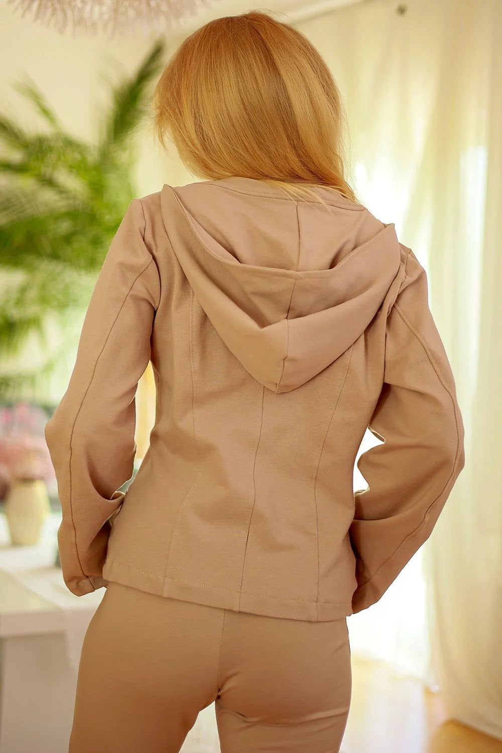 Blazer femme Mirale en coton élasthanne beige tailleur coupe classique manches longues bouton central élégance professionnelle
