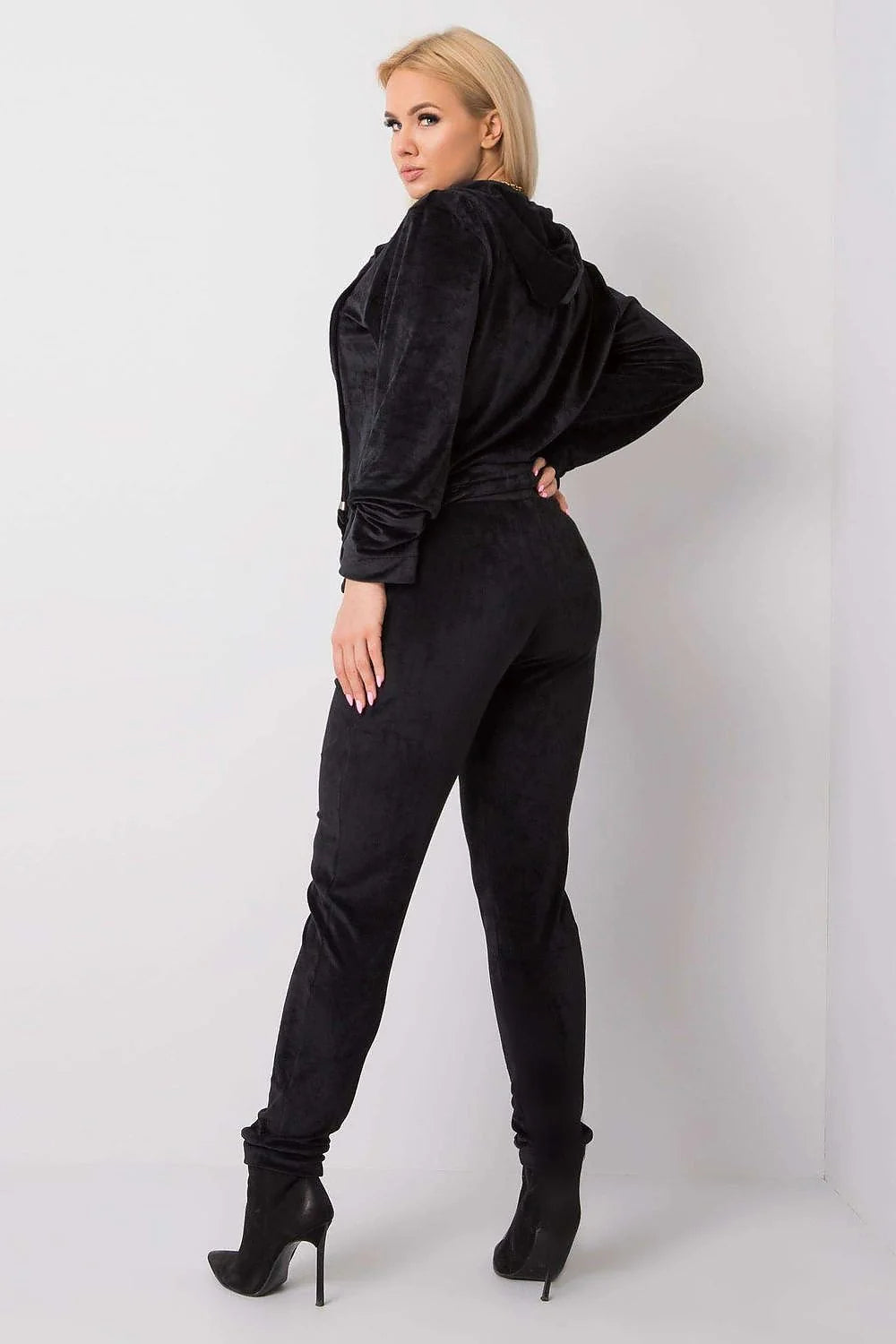 survêtement velours noir femme deux pièces sweat zippé capuche cordons poches kangourou pantalon jogging taille élastique fuselé chevilles