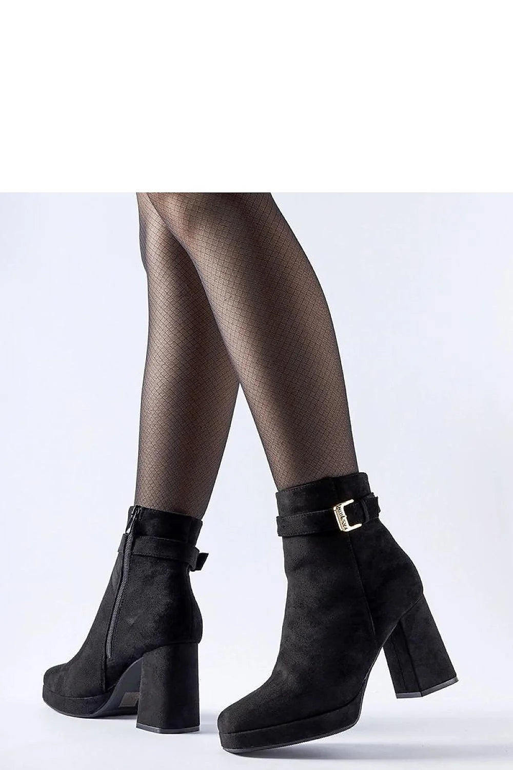 bottines noires montantes suédine daim talon bloc plateforme légère bout rond bride réglable boucle dorée fermeture éclair femme