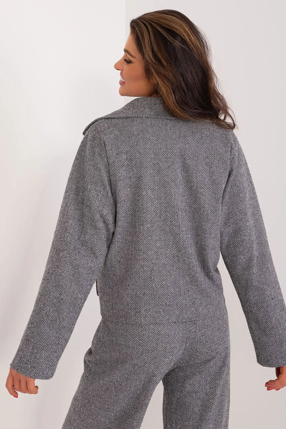 Ensemble femme veste et pantalon hiver automne style élégant coupe ajustée manches longues tissu herringbone gris laine femmes professionnelles