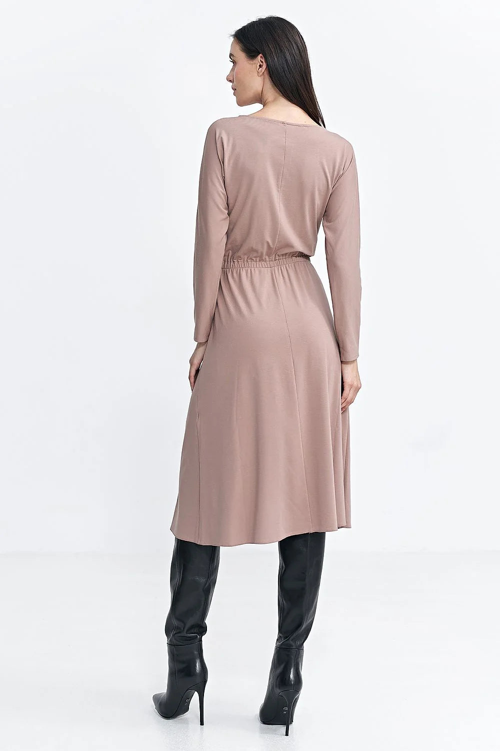 Robe de jour élégante midi manches longues encolure bateau taille élastiquée beige rosé femme