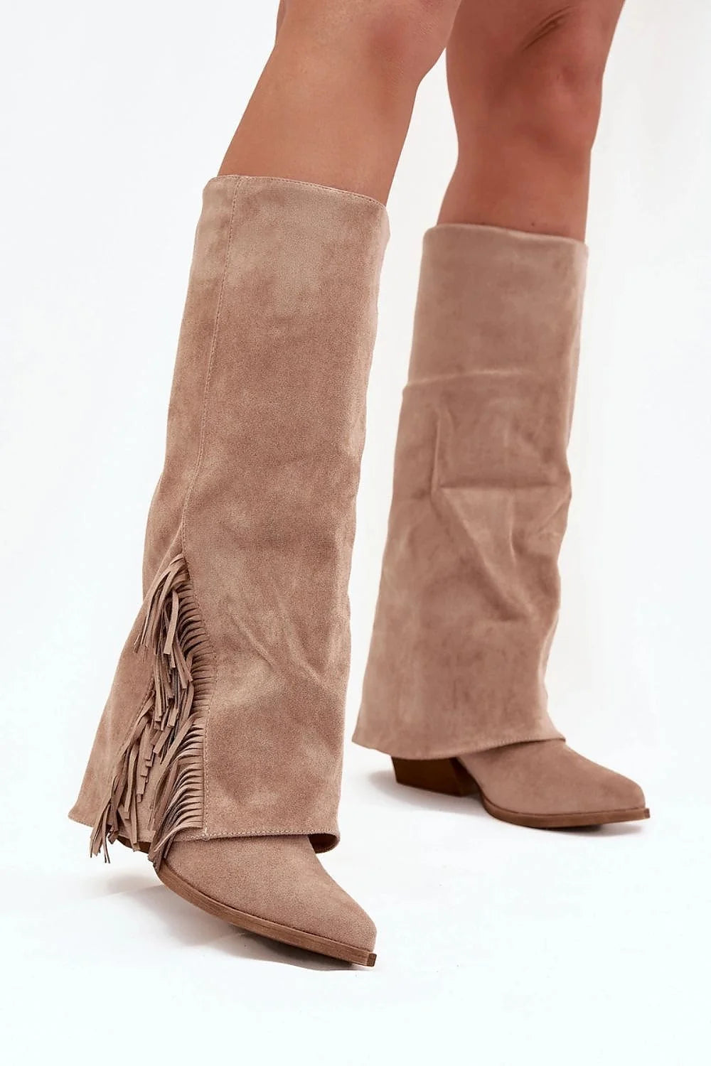 bottes cavalières femme suède écologique talon carré bout pointu franges bohème tige large souple haute daim taupe western
