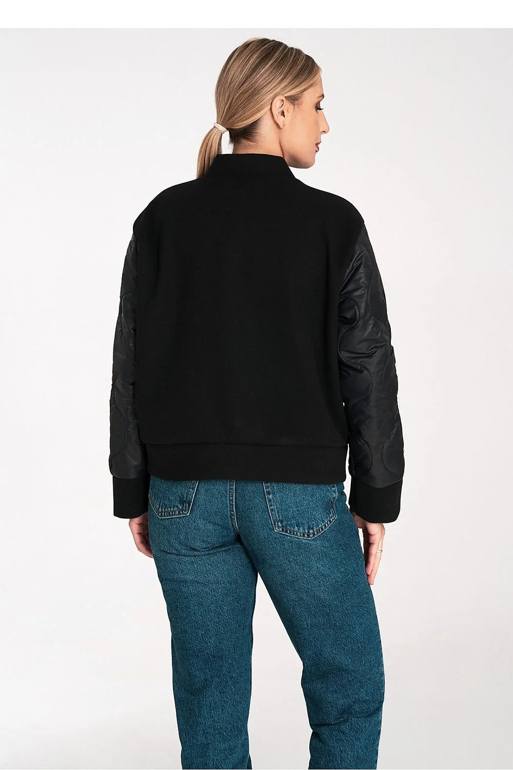 veste bomber femme noire coupe courte boxy col officier lainage mat manches matelassées nylon boutons pression dorés mi saison urbaine