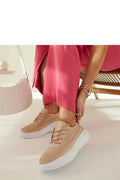 Baskets Solea femmes style moderne casual cuir suédé beige perforé semelle blanche lacets summer eco-friendly comfort durabilité