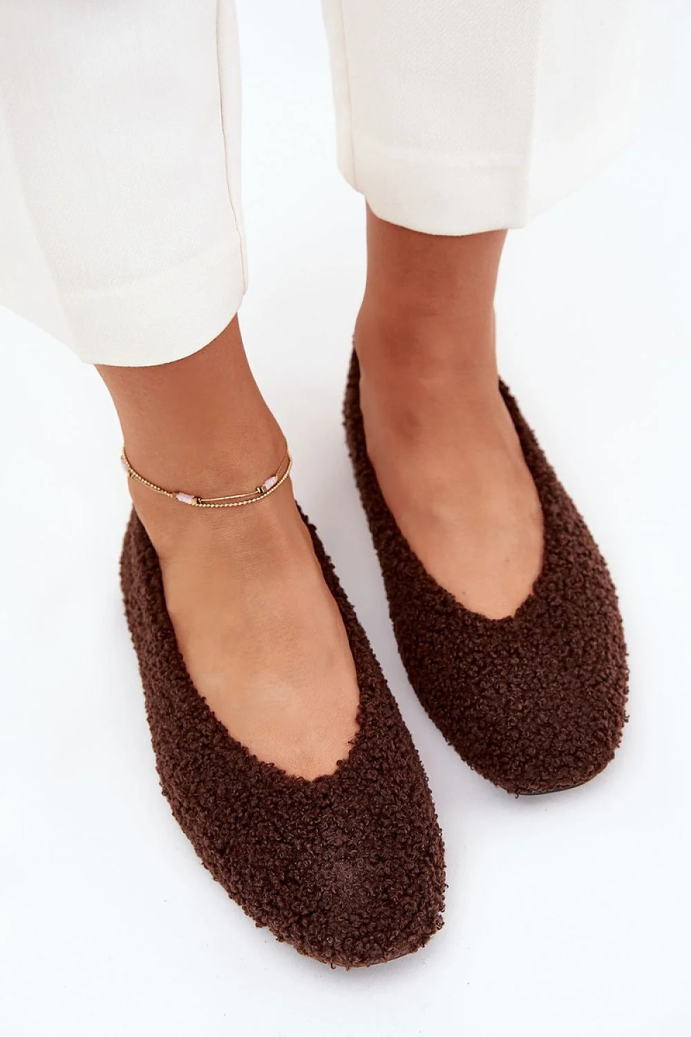ballerines femme plates marron foncé sherpa bouclé imitation peau mouton bout arrondi empeigne basse semelle antidérapante cosy hivernal