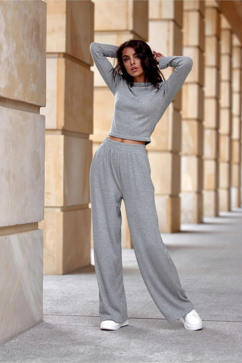 ensemble loungewear femme haut manches longues encolure bateau pantalon ample taille élastique maille douce jersey extensible gris chiné confortable polyvalent