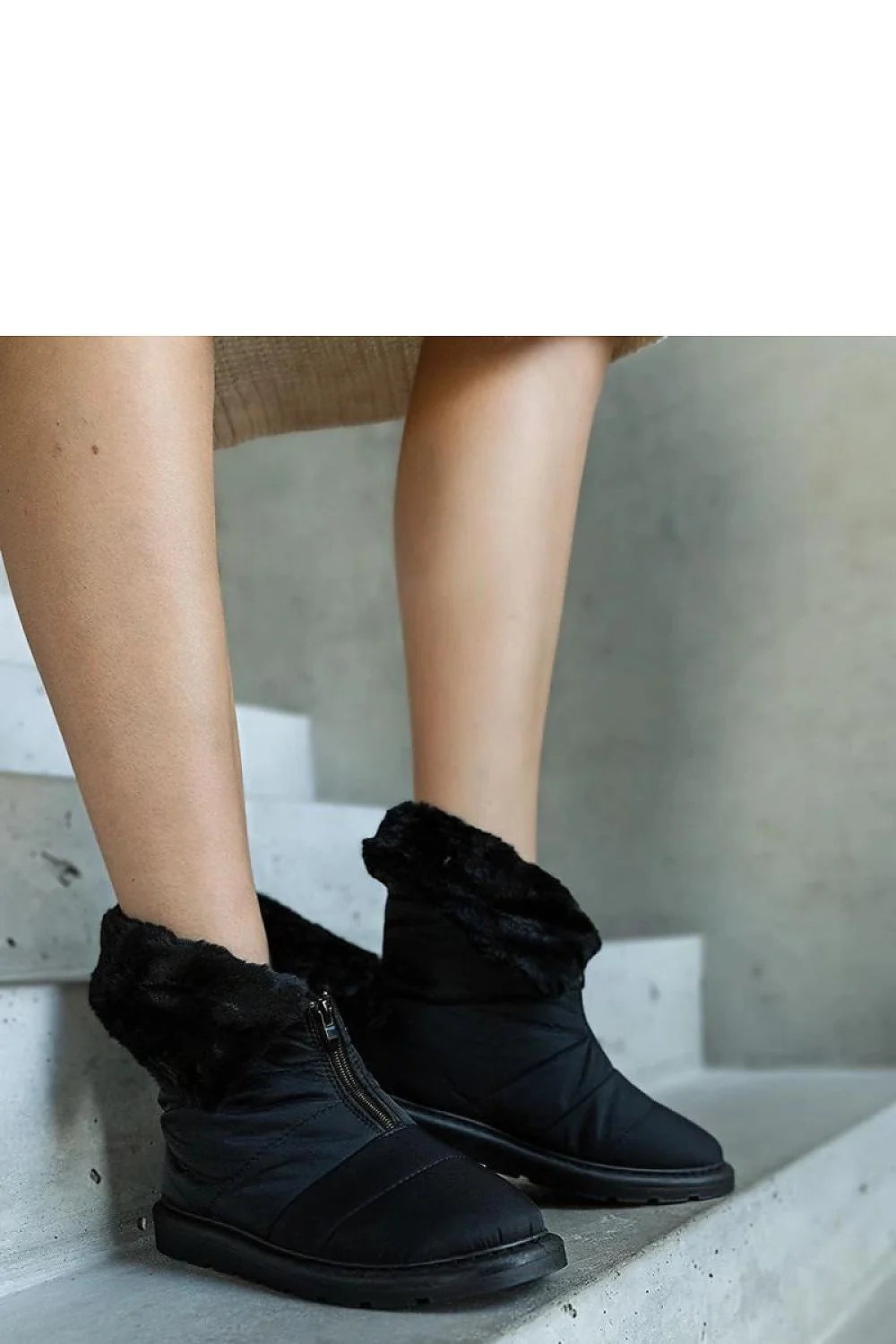 Bottes de neige Solea modernes style casual-chic montantes fourrure synthétique noir waterproof femme hiver automne