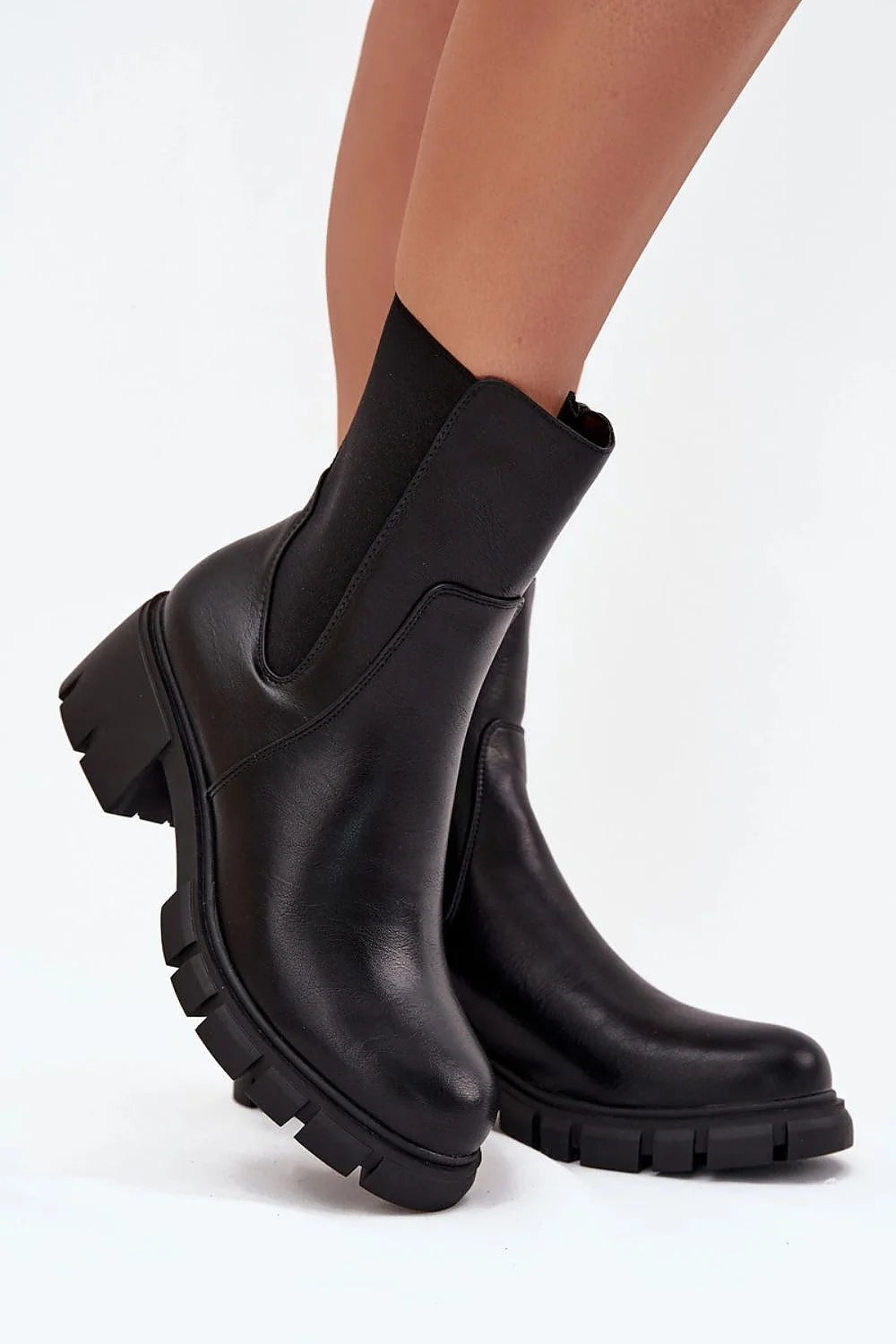 Bottines Chelsea Jezzi cuir écologique noir bout rond empiècements élastiques zip intérieur talon bloc moyen semelle crantée adhérence doublure chaude