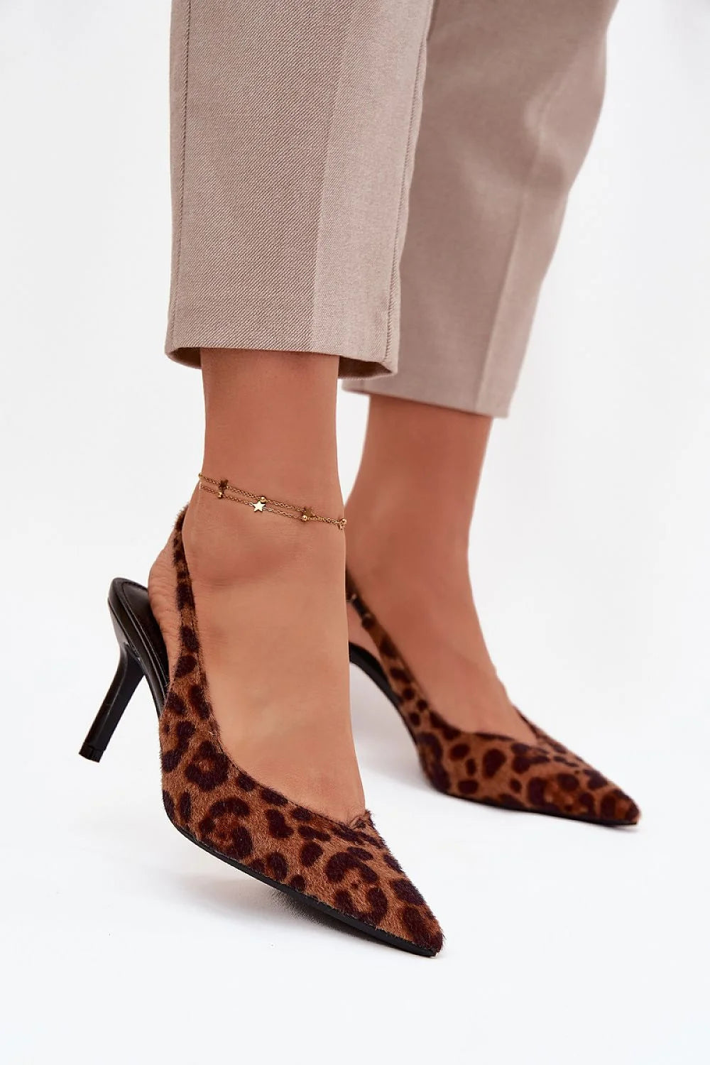 escarpins femme talon aiguille 8cm bout pointu slingback dos ouvert bride arrière imprimé léopard velours brun noir semelle cuir artificiel