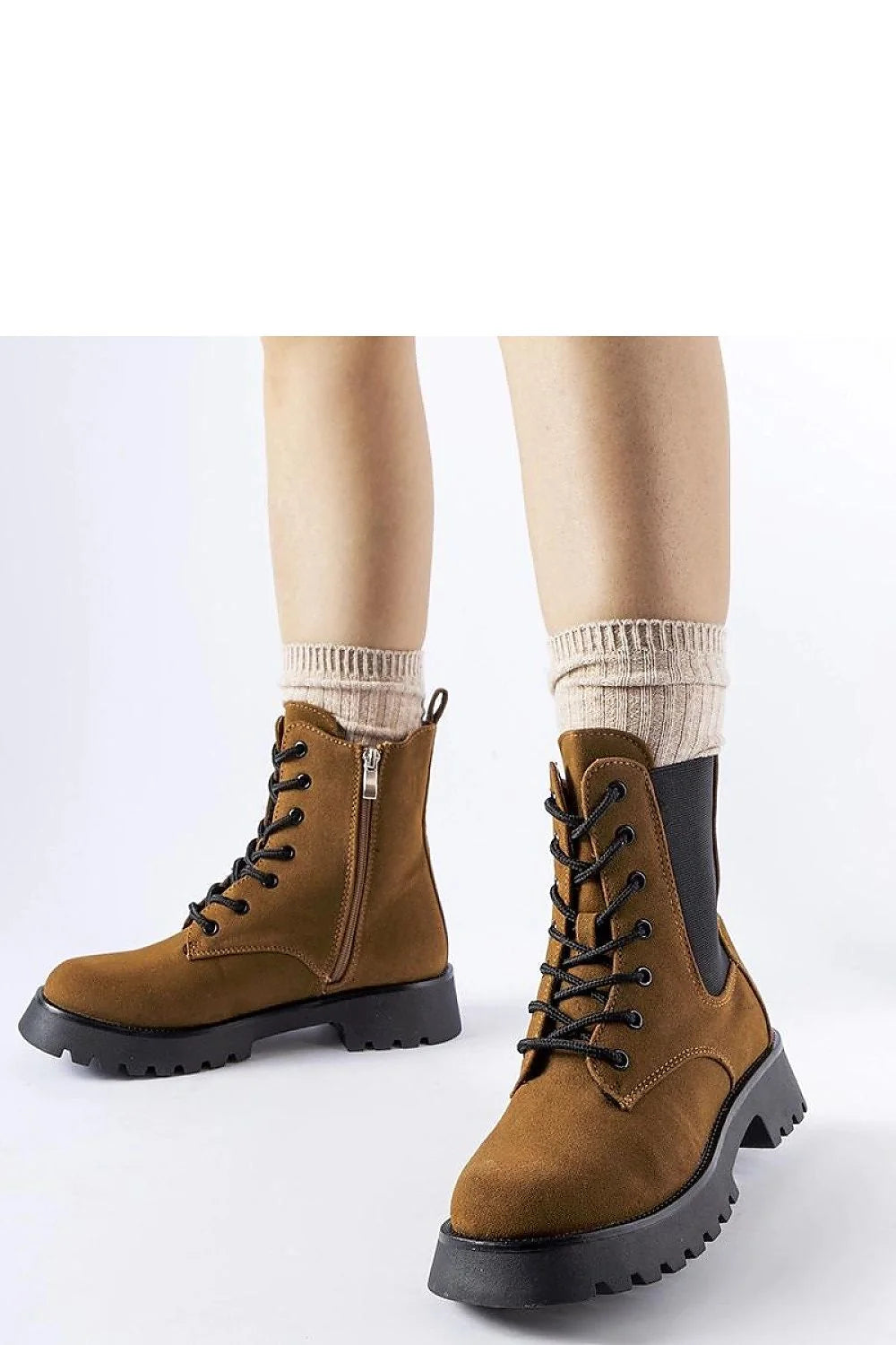 Bottes combat femmes style moderne suède synthétique marron clair zip latéral cuir élastique lacets noir semelle épaisse crantée