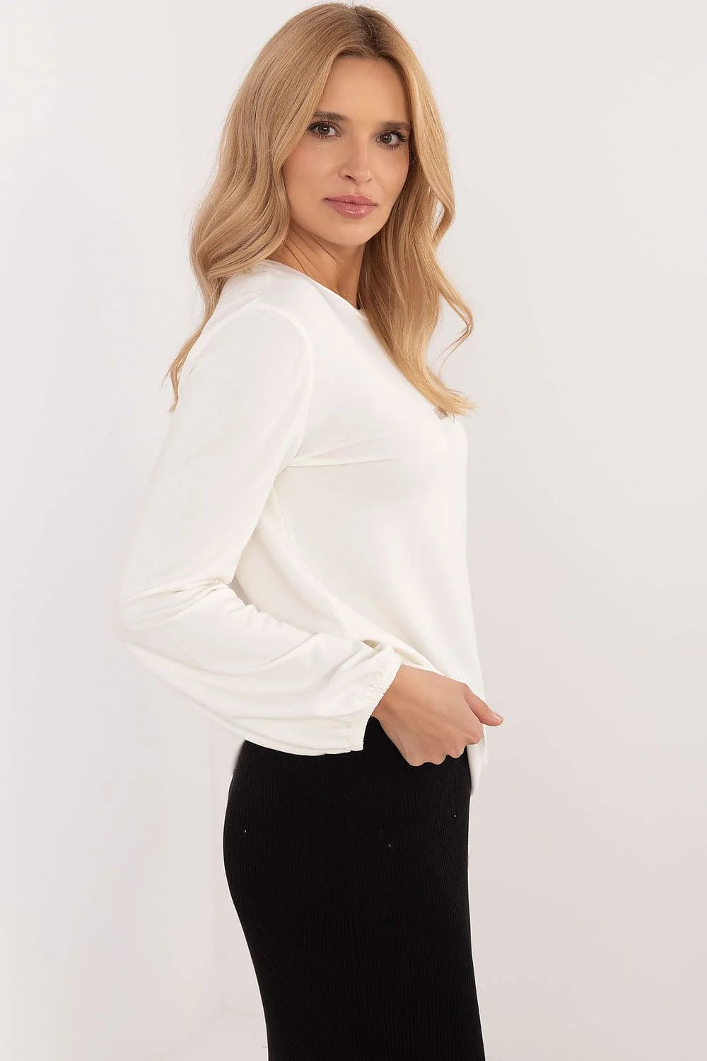 Chemisier Relevance pour femme en micro modal blanc manches longues col rond style minimaliste embroidery MIMMIN