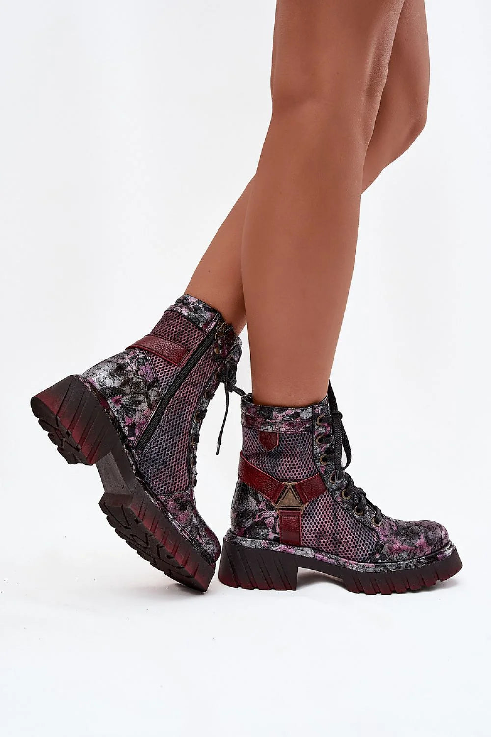 bottine montante cuir naturel craquelé noir rose mesh lacets fermeture éclair bride bordeaux semelle crantée plateforme talon plat