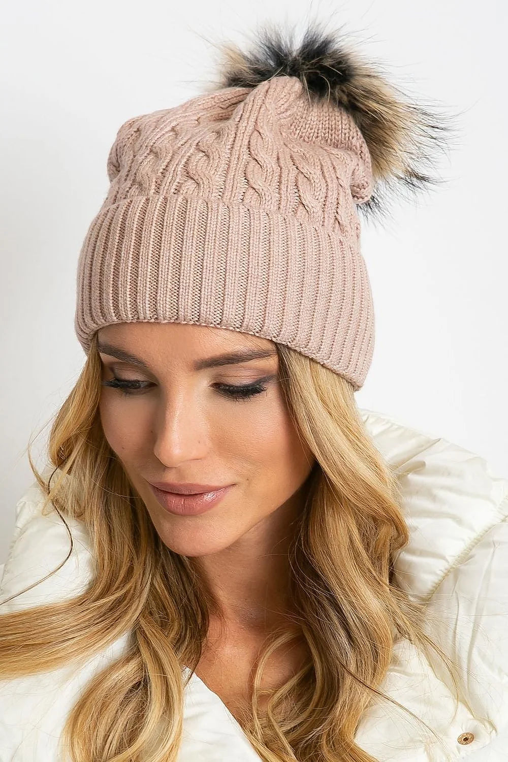 bonnet tricoté femme torsadé côtelé doux chaud coton cachemire acrylique pompon fausse fourrure rose poudré brun noir ajusté élégant cosy
