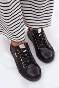 baskets femme basses similicuir grainé noir semelle caoutchouc épaisse confort quotidien casual chic lacets plats œillets dorés plaque logo doré