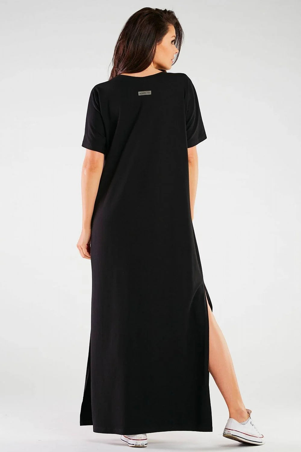 robe longue maxi noire oversize coupe droite décolleté V manches courtes fente latérale fluide jersey coton lycra confortable