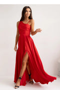 Robe longue asymétrique épaule nue bretelles fines tissu satiné rouge vif coupe empire fente latérale robe élégante soirée gala femme