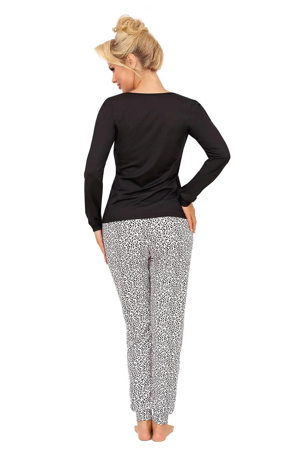 Pyjama femme confort élégance col V manches longues motif animal imprimé cœur Wild Love pantalon taille élastiquée nœud décoratif