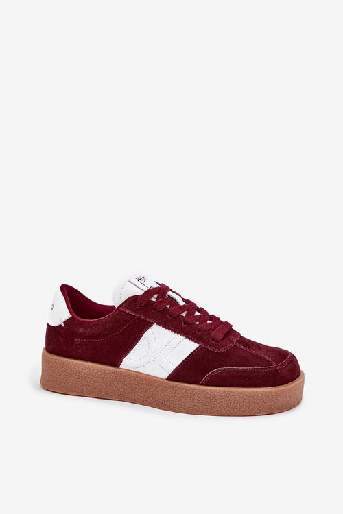Baskets pour femmes design rétro-moderne en daim bordeaux et cuir blanc, confort et style élégant