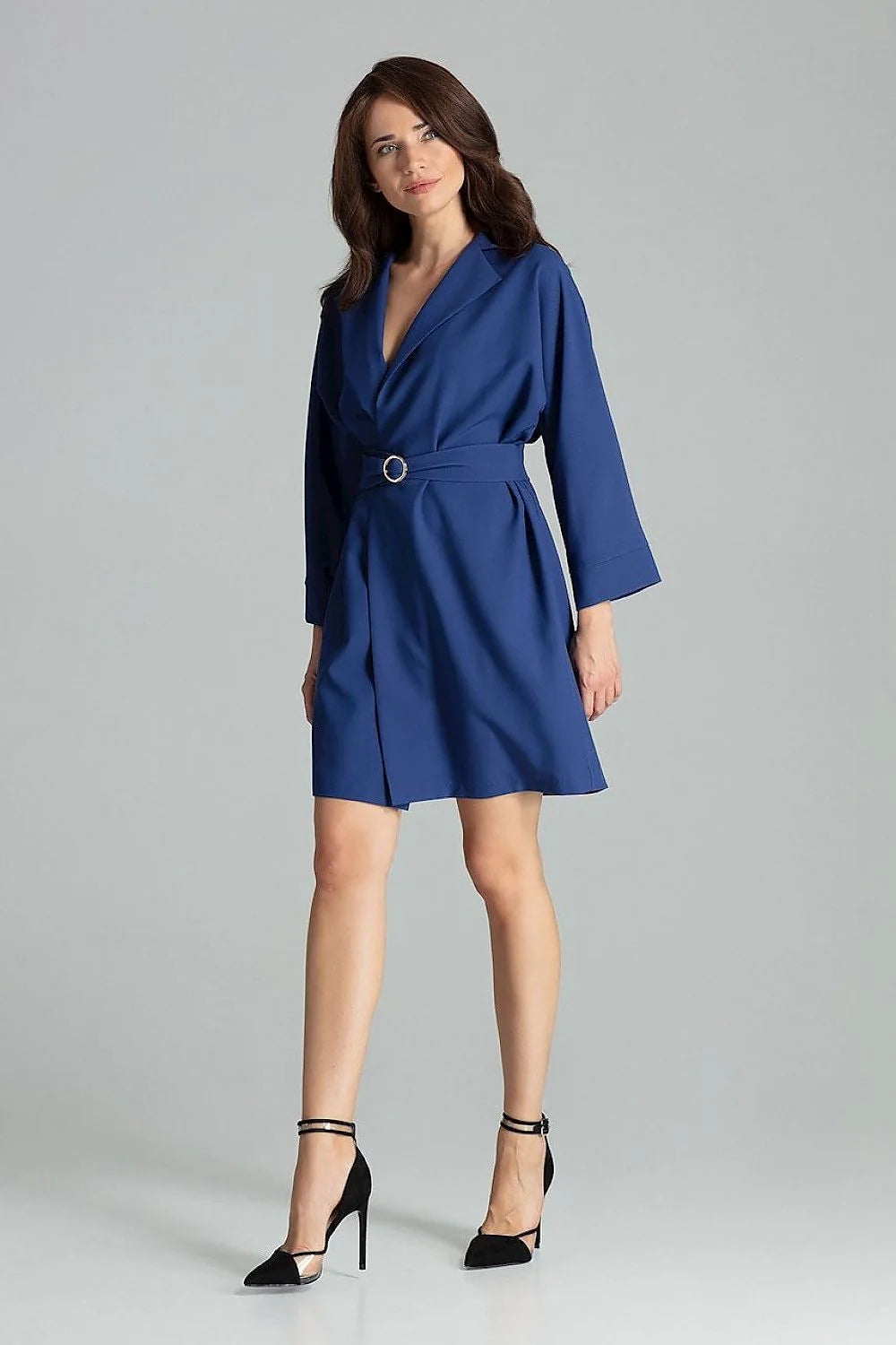 Robe élégante femme coton bleu profond col revers manches longues ceinture métallique moderne chic