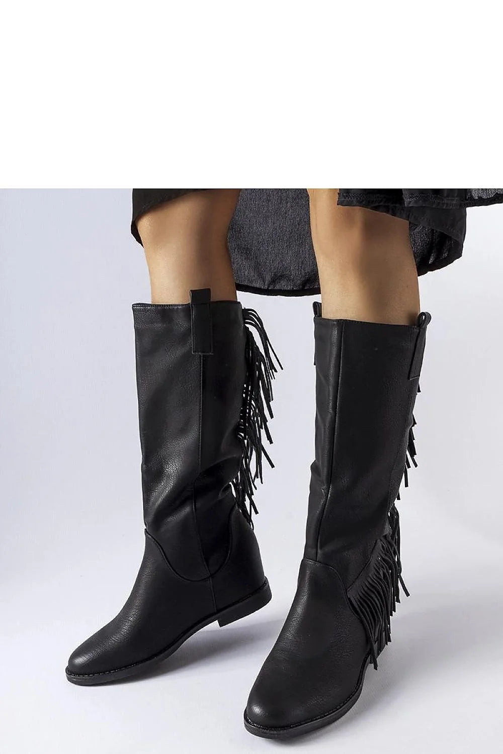 Bottes hautes pour femmes style moderne audacieux franges latérales cuir synthétique noir coupe droite confortable maintien froid femme occasions multiples