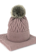 Chapeau et écharpe en tricot Art of Polo pour femme, style hivernal, couleur mauve clair, laine polaire, pompon en fausse fourrure, texture torsadée, doux et confortable