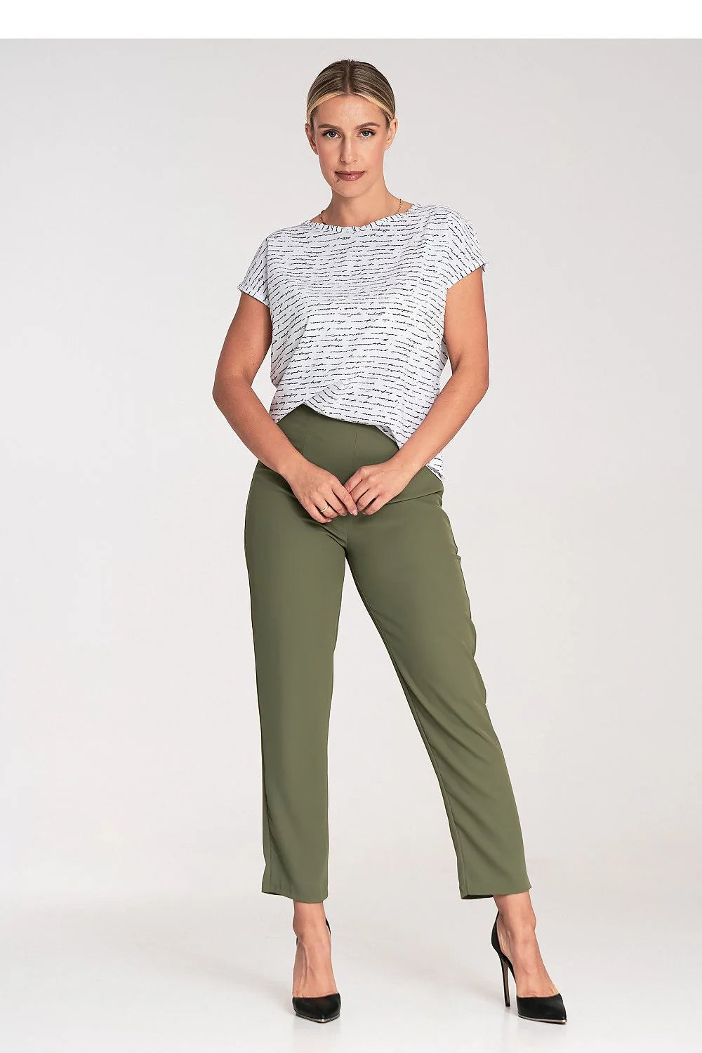 chemisier femme coupe droite manches courtes encolure ronde fermeture glissière dos tissu léger respirant figl imprimé microécriture noir